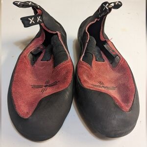 5.10 worn twice Moccasym Mens climbing shoes